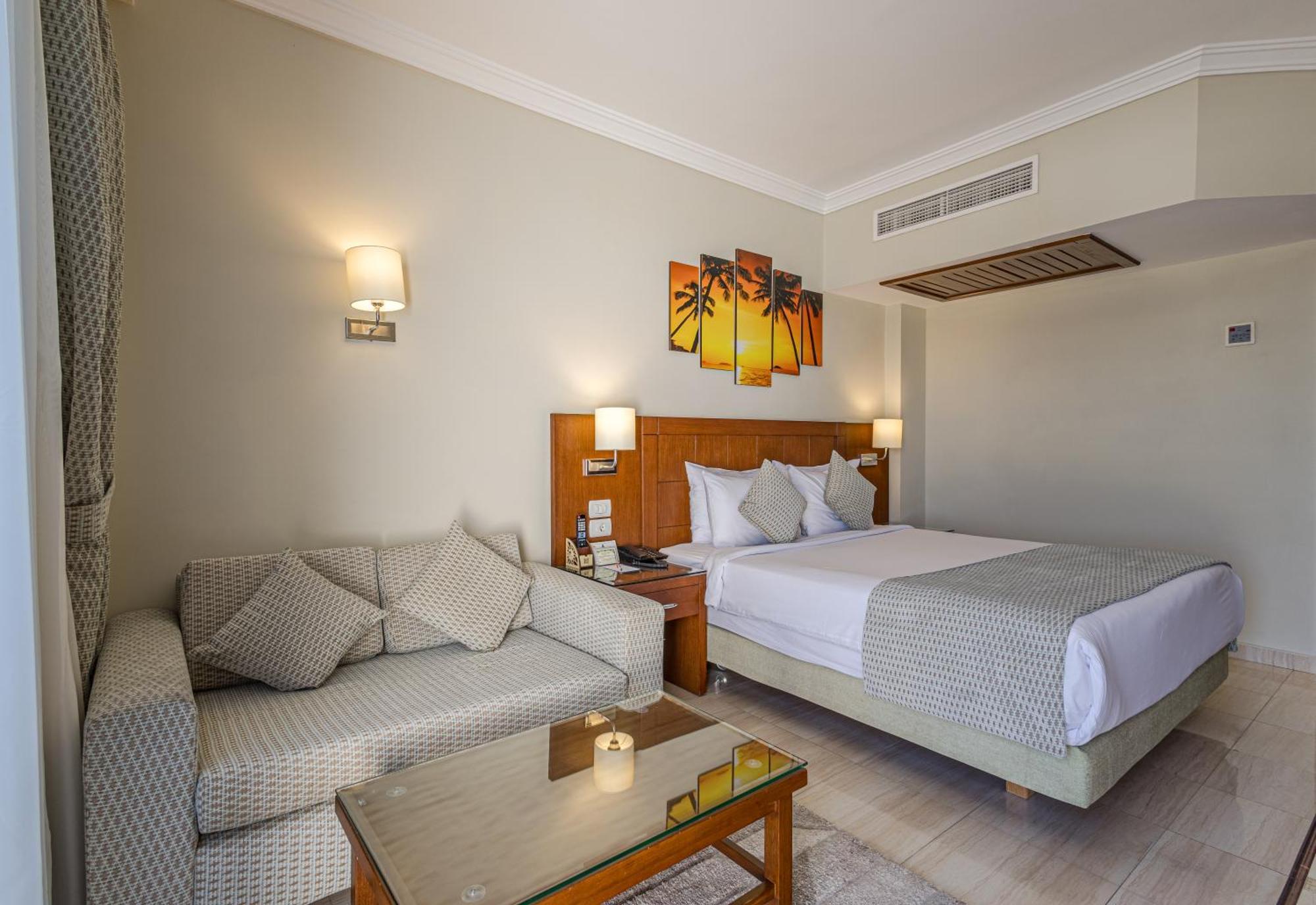 Sultan Gardens Resort Sharm El Sheikh Exterior photo A room at the hotel